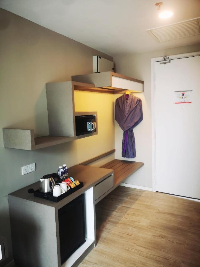 Q Damansara By Trillionz Hotel Petaling Jaya Exterior foto