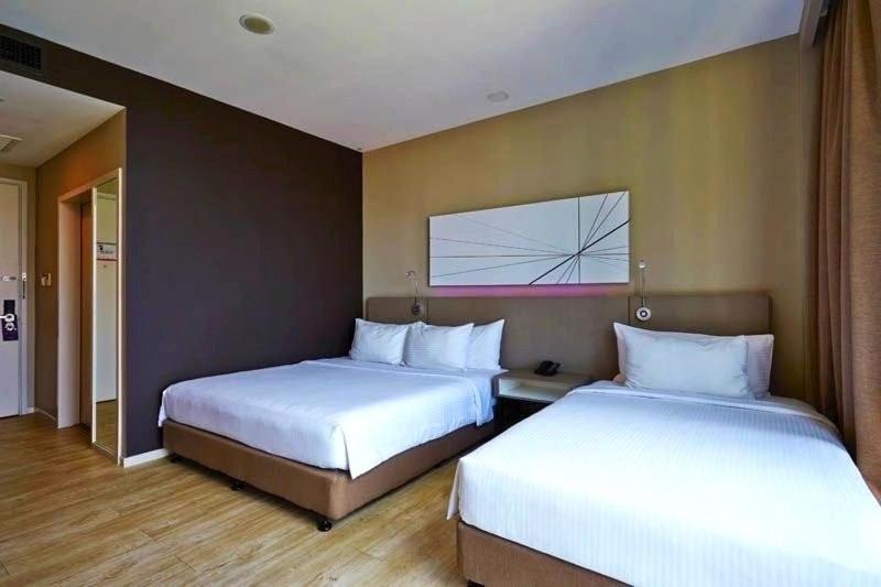 Q Damansara By Trillionz Hotel Petaling Jaya Exterior foto